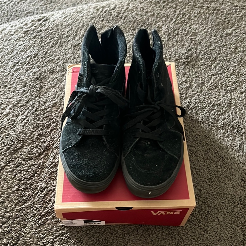 All Black Vans Sk8-His